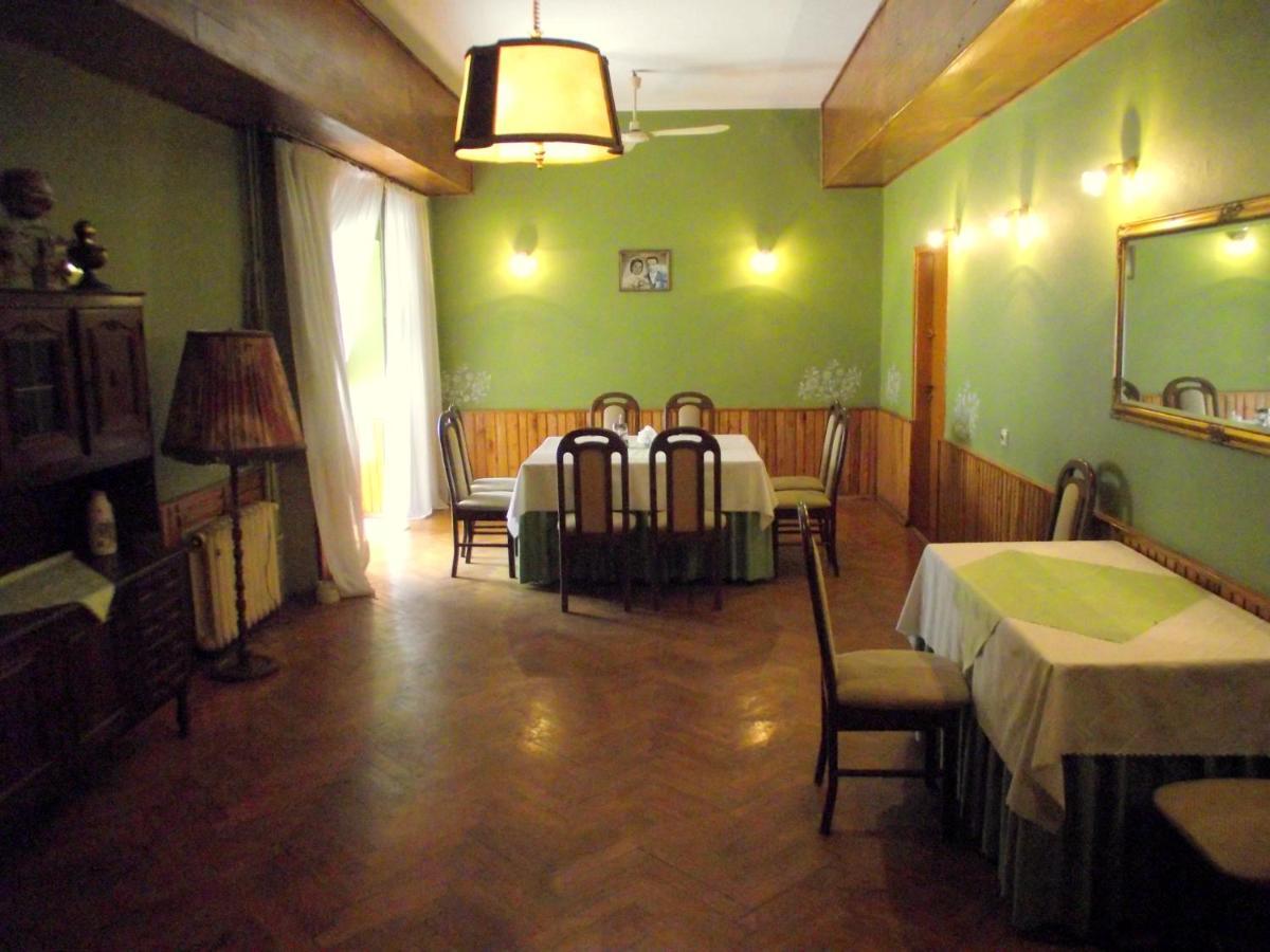 Zajazd Grodek Bujak Robert Naclegi I Restauracja Grodkow  Exterior photo